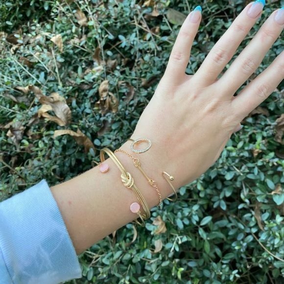 Jewelry - RELISTED 4 Piece Bangle Bracelet Set